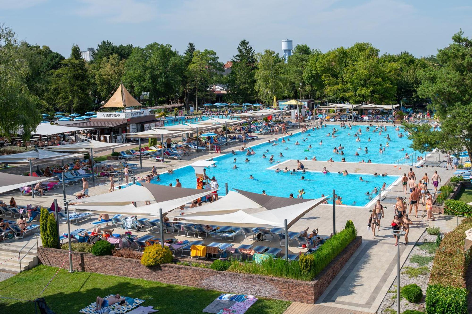 Harmonia Riva Apartman B11 Dunajská Streda Esterno foto