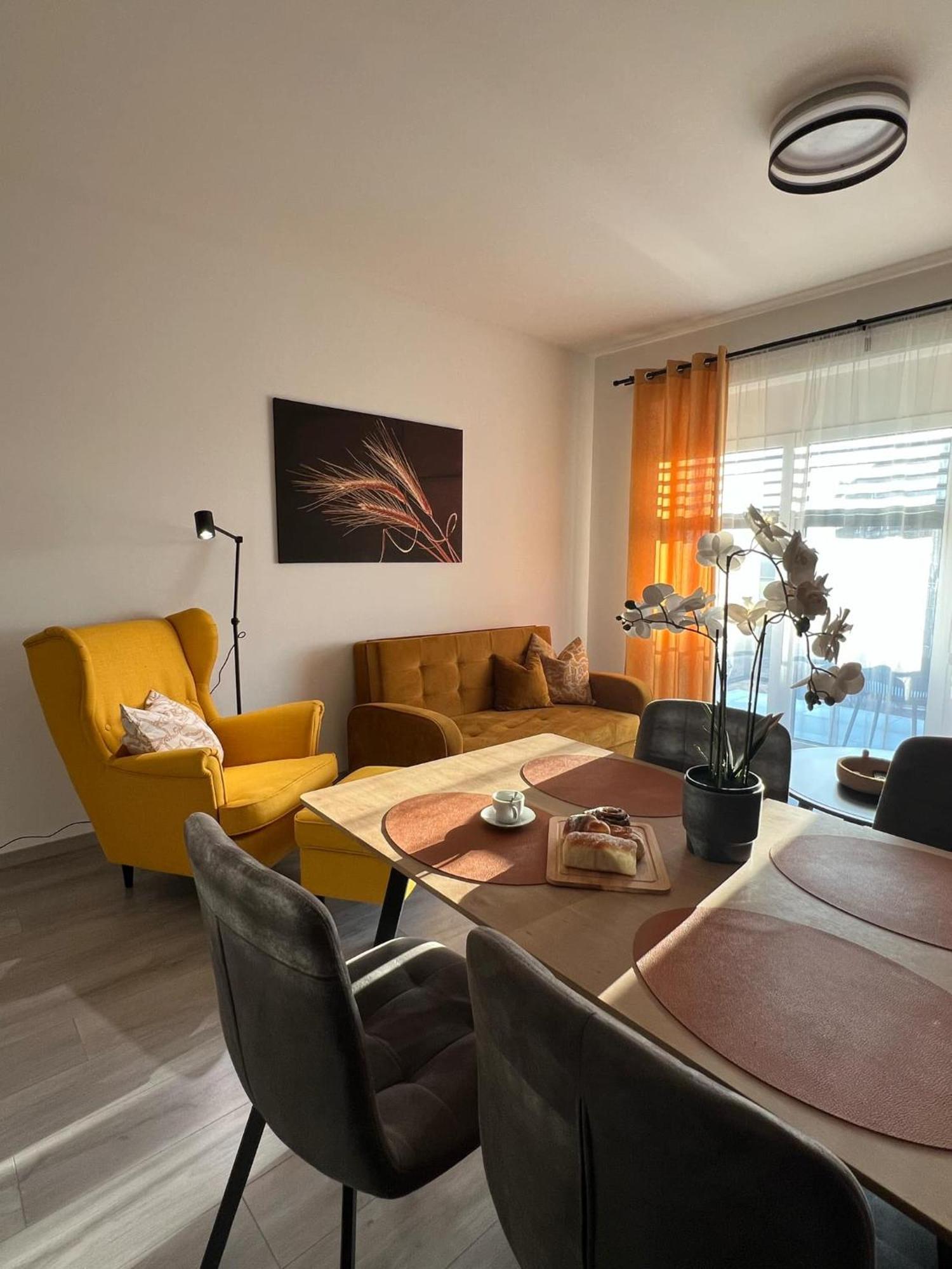 Harmonia Riva Apartman B11 Dunajská Streda Esterno foto