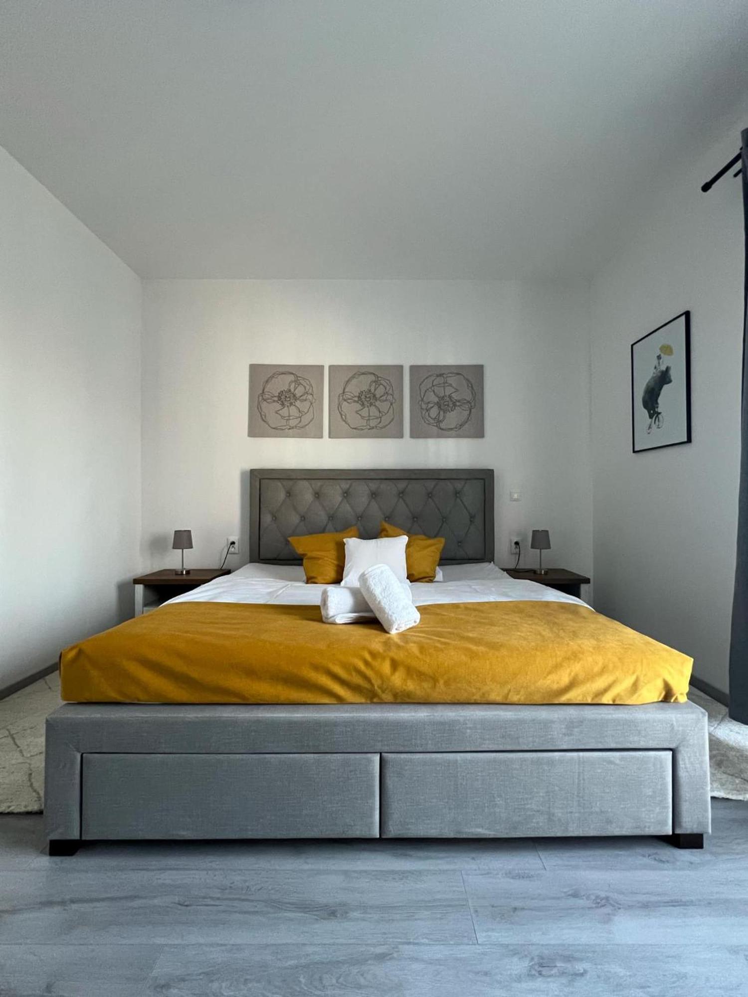 Harmonia Riva Apartman B11 Dunajská Streda Esterno foto