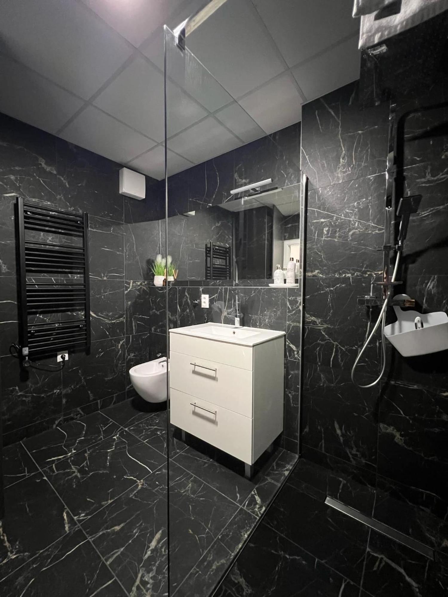 Harmonia Riva Apartman B11 Dunajská Streda Esterno foto